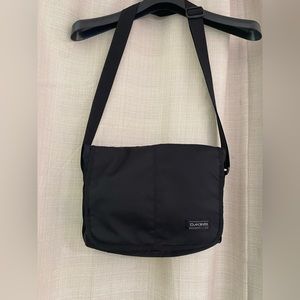 DaKine Laptop/iPad bag Black
